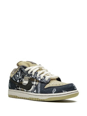 nikee sb dunk low travis scott bandhana