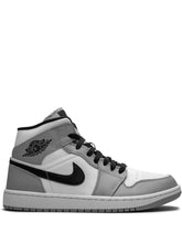 jordan Retro 1 high LIGHT SMOKE GREY