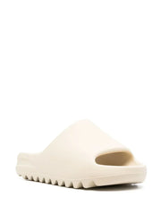 ADDIDAS YEEZY SLIDES BONE SEMI UA