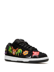 Nikee sb dunk low neckface