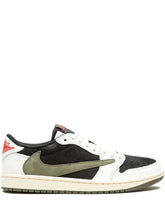 Nikee air jordan retro 1 low travis scott x panda
