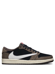 NIKE AIR JORDAN RETRO 1 LOW X TRAVIS SCOTT MOCHA