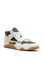 NIKE JUMPMAN JACK WHITE BROWN