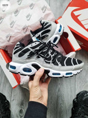Nike AirMax Plus Lace Toggle Black Grey