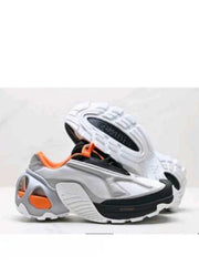 Adidass Wonder Runner Grey Black