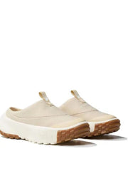 THE NORTH. FACE. NEVER STOP MULE BEIGE