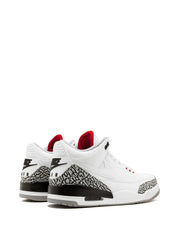 NIKEE AIR JORDAN RETRO 3 WHITE CEMENT