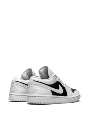 jordan retro 1 low PANDA white black