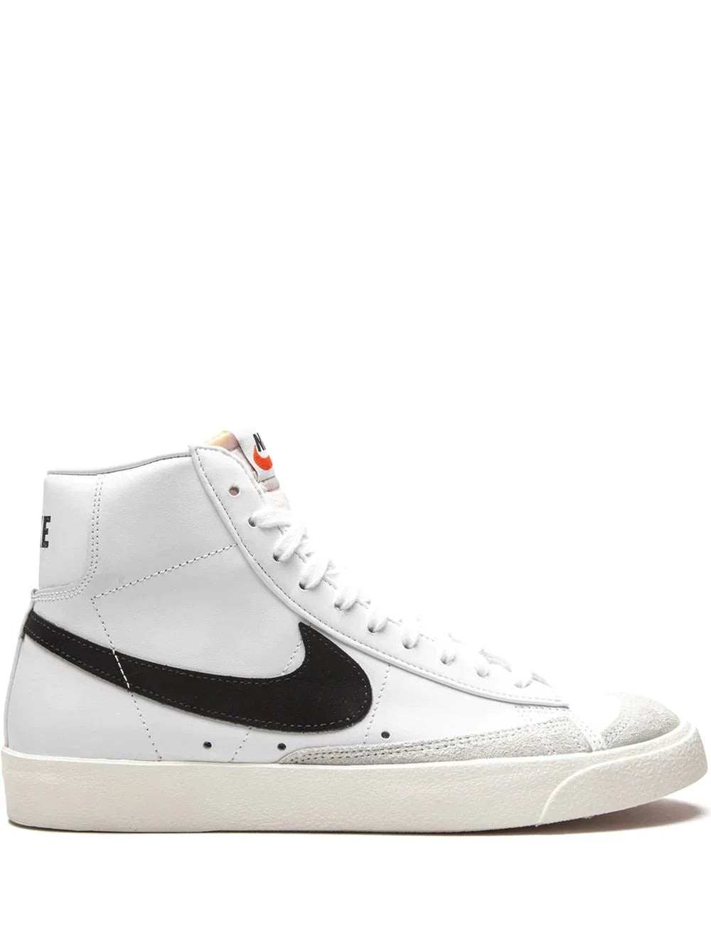 nikee blazer mid 77 vintage white black