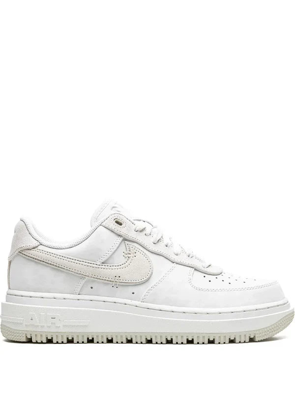 Nikee airforce 1 luxe summit white