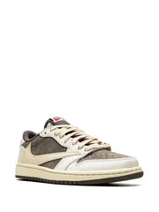 Nik ee jordan 1 Low x travis scoot reverse mocha semi ua 068