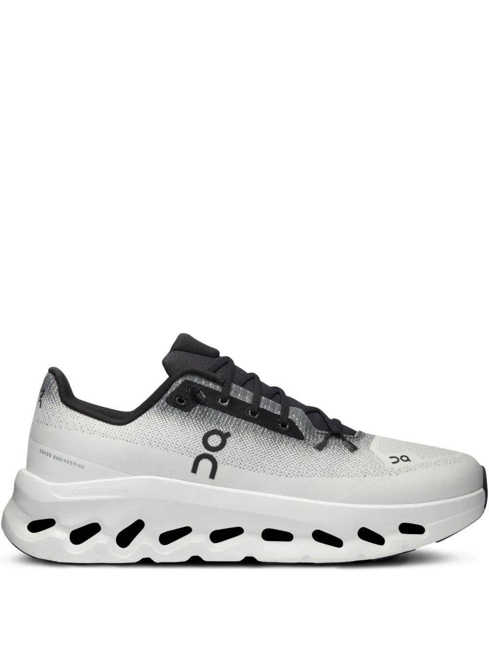 On Running Cloud Tilt Ivory black