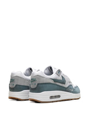Nik.e airmax 1 swoosh low poly 224