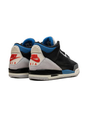 NIK.E AIR JORDAN 3 RETRO RARE AIR