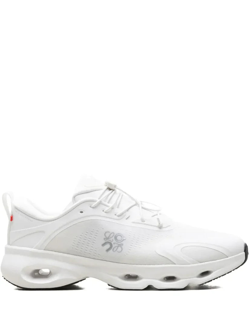 ON RUNNIN_G CLOUDSOLO X LOEWE WHITE FIX