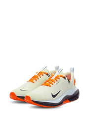 Nikee Infinity Run 4 Gore Tex White