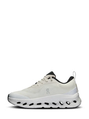 On cloud tint loewe sand white