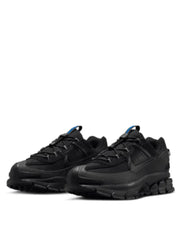 Nikee Zoom Vomero Roam triple Black
