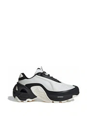 Adi_dass wonder runner White black
